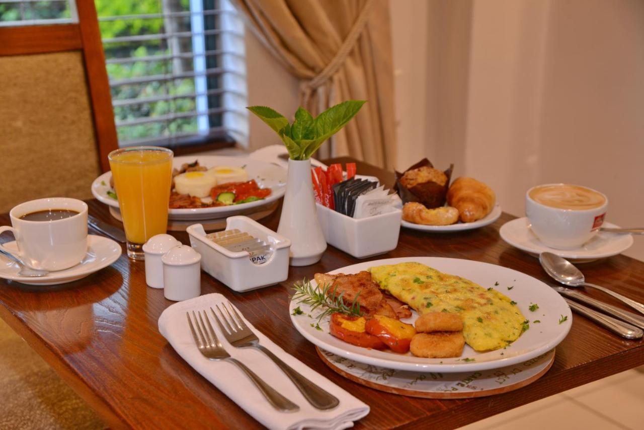 City Lodge Hotel Eastgate 요하네스버그 외부 사진