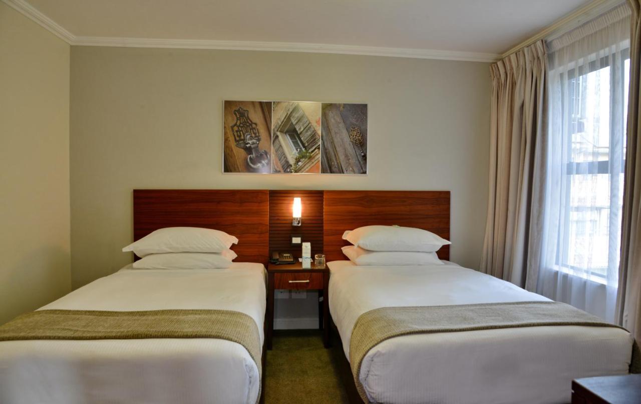 City Lodge Hotel Eastgate 요하네스버그 객실 사진