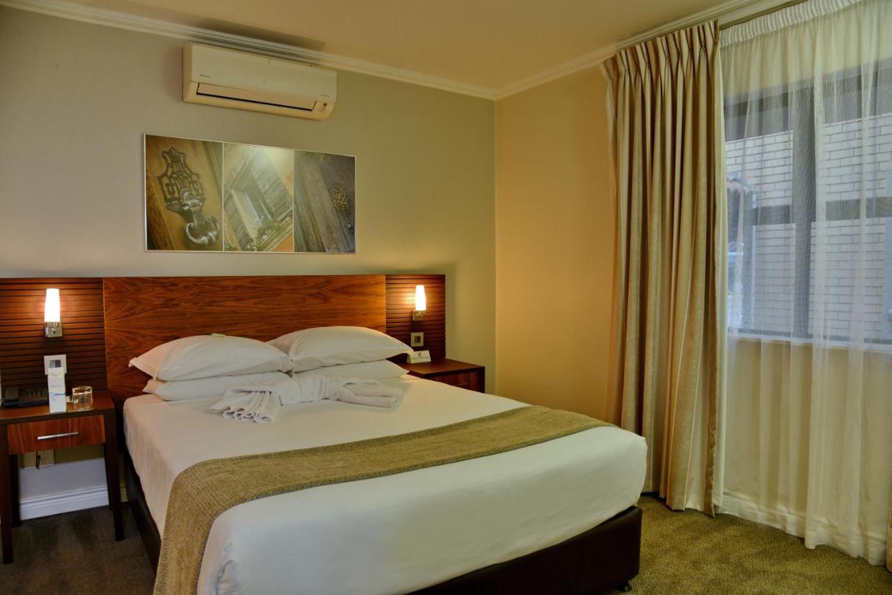 City Lodge Hotel Eastgate 요하네스버그 외부 사진